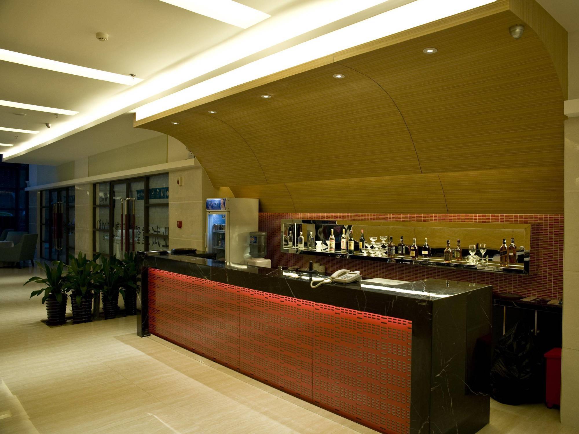 Joy Inn Gongbei Zhuhai Esterno foto