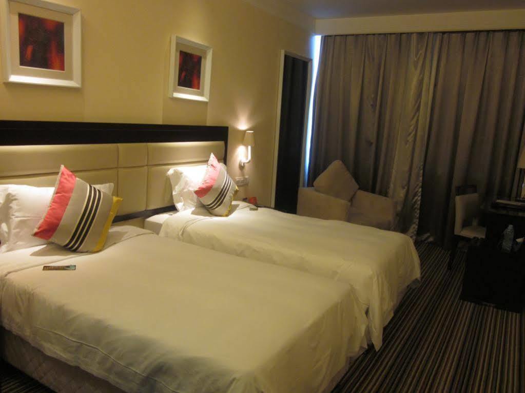 Joy Inn Gongbei Zhuhai Esterno foto